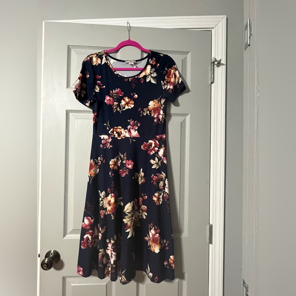 Pretty Young Thing fit flare floral print dress large